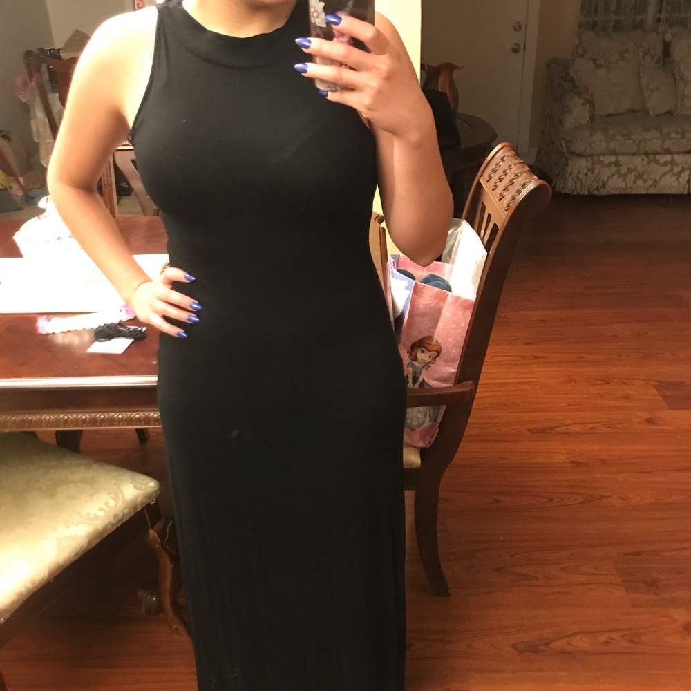 Long black dress